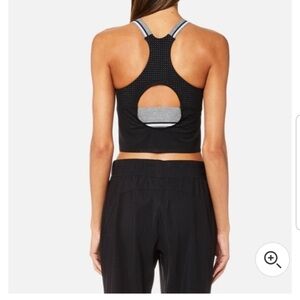 LNDR Jog High Neck Sports Bra Top laser cut size 4/6‎ black